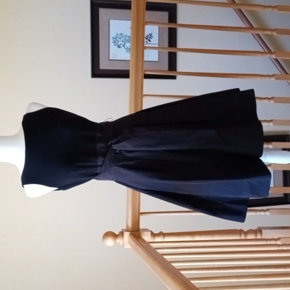 Ralph Lauren Dresses & Skirts - Ralph Lauren glam sleeveless A-line little black midi cocktail wrap dress